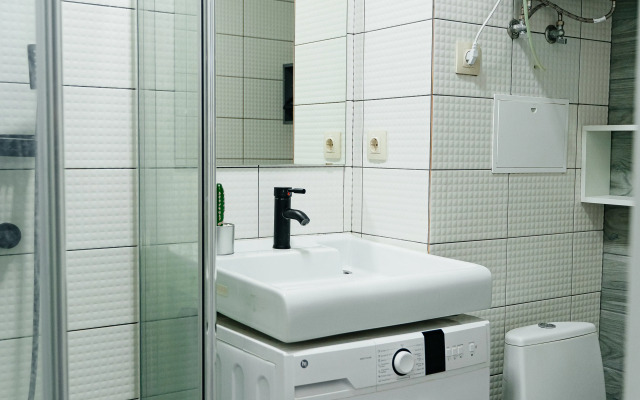 Na Ulitse Molodogvardeyskaya 2/64 Apartments