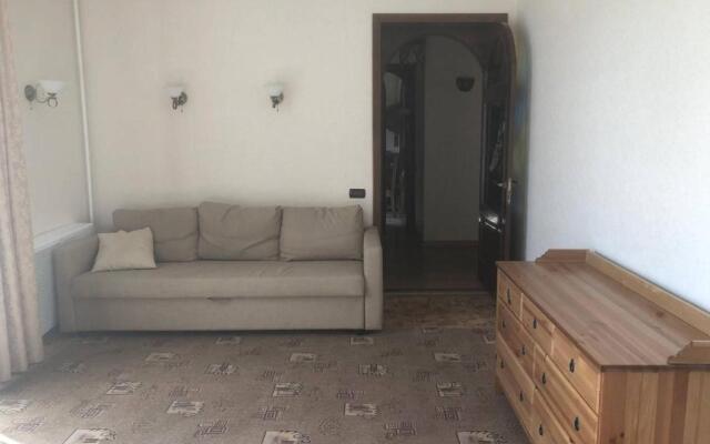 Апартаменты Akademicheskaya Lux