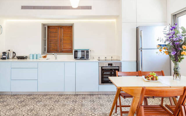 Terrace & View On Dallal Square By Feelhome Apartments