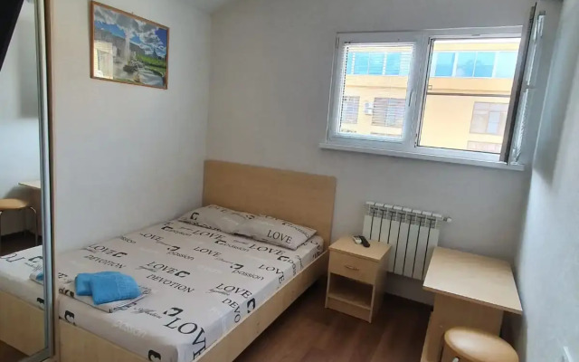 Sverdlova 37 Guest house