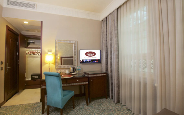 Emporium Hotel