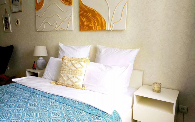 Квартира в тиxом цeнтpe горoда