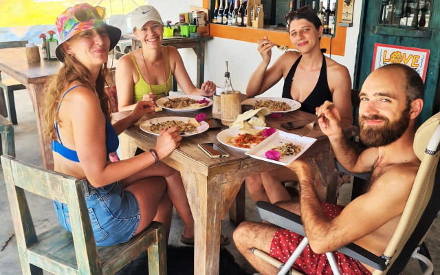 Ночлег и завтрак (B&B) Chevere Beach Hotel Frente Al Mar