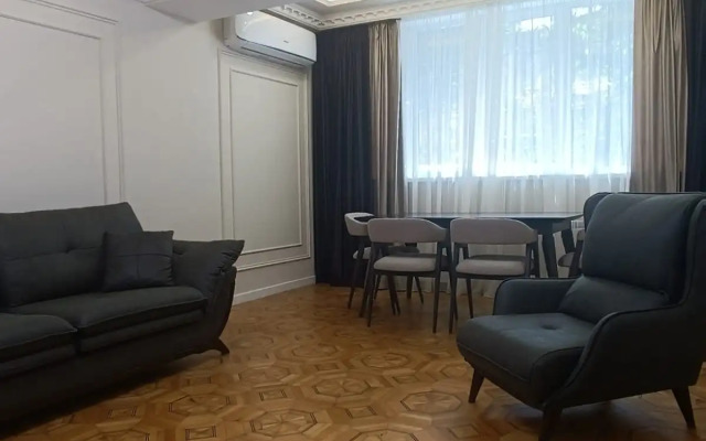 RentInnYerevan Vardanants 5A Apartments