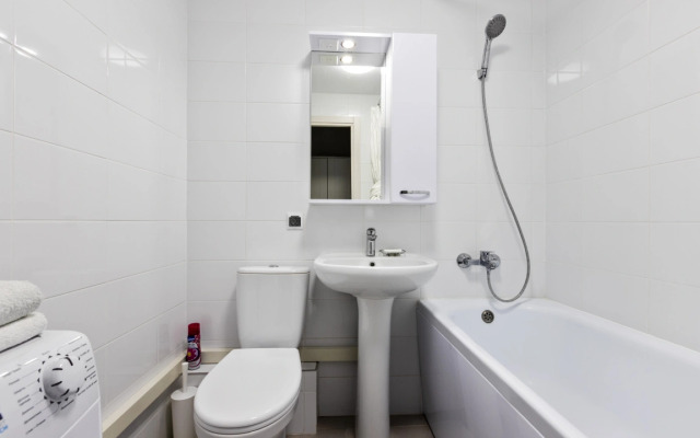 Maxrealty24 Ckhodnenskaya 8 Apartment 1
