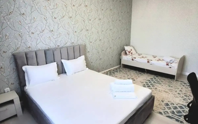 Apartamenty Prostornye svetlye 3-h komnatnye