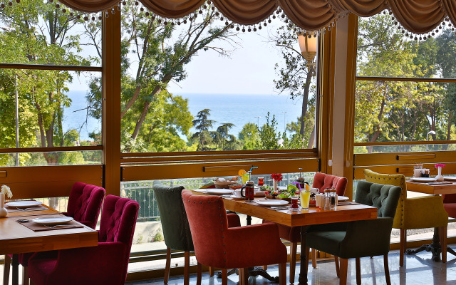 Emirhan Palace Hotel