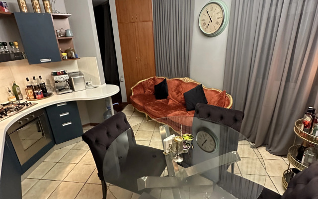 U Kremlya Flat