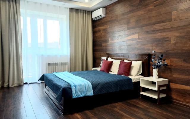 Квартира сети Неотель панорамная рядом с ВГУ, памятником Славы