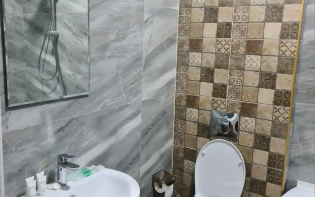 Riverside-Express Hotel