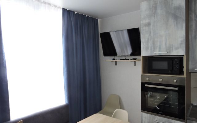 Kanikuly Na Rimskoy Flat