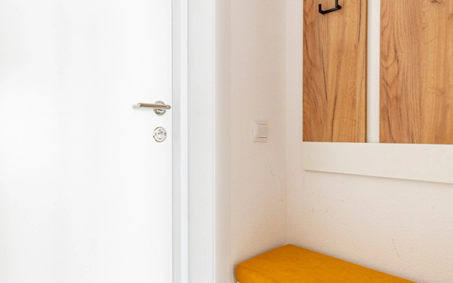 Studio Apartment with Kitchen
