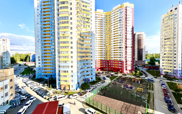 Uutnye Apartamenty v ZK Raduznyj Luks (ul. Solnecnaa 18)