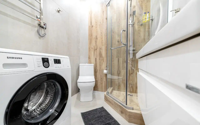 Studiya 14 s vidom na gory Flat