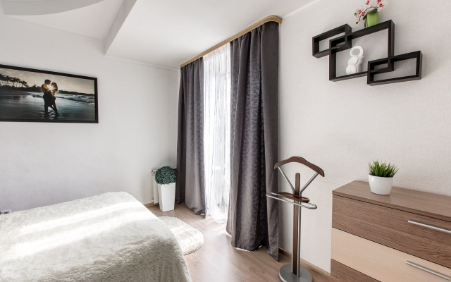 Chetyrekhkomnatnye Na Kirova Apartments
