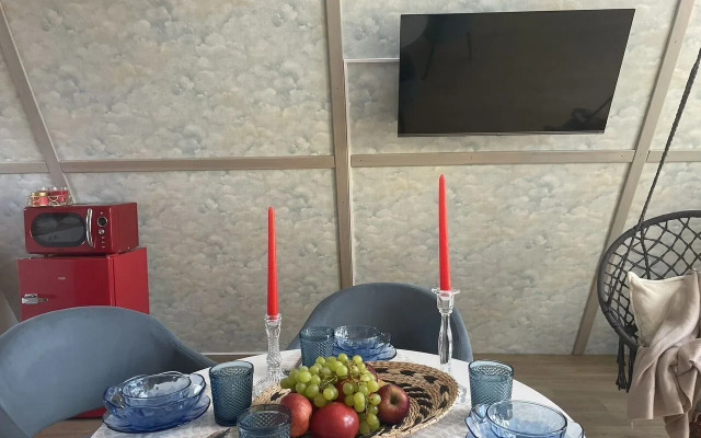 Частный дом А-фрeйм с баней и артезиaнским бaсceйном