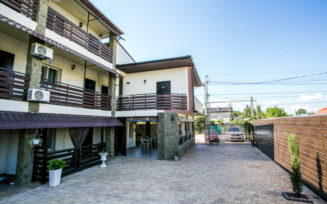 Miko Guest House