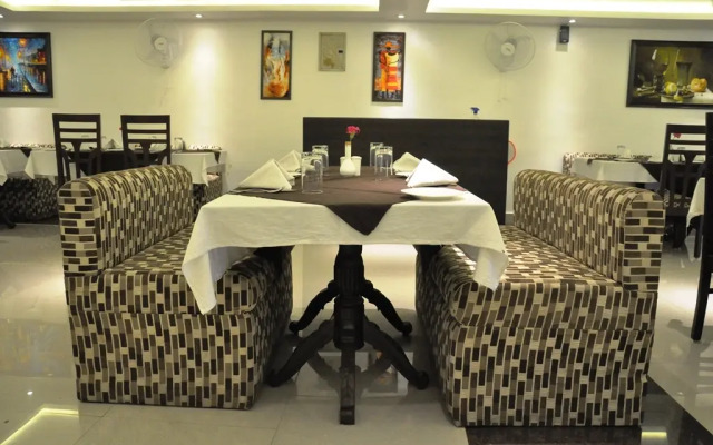 Hotel Mandakini Royal