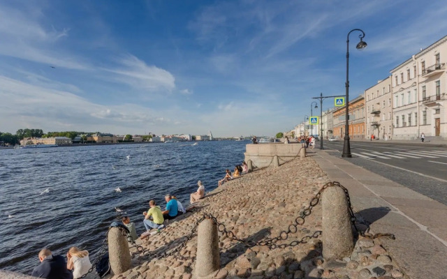 Апартаменты a.m. Rooms Neva Balcony (Angliyskaya Naberezhnaya)