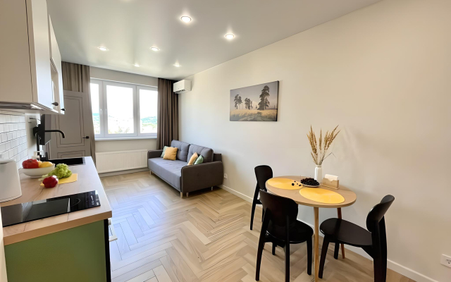 Na Ulitse Akatsiy 34k5 Apartments