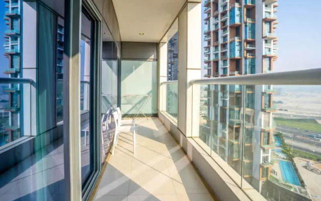 Paramount Tower 1 BR Apartments
