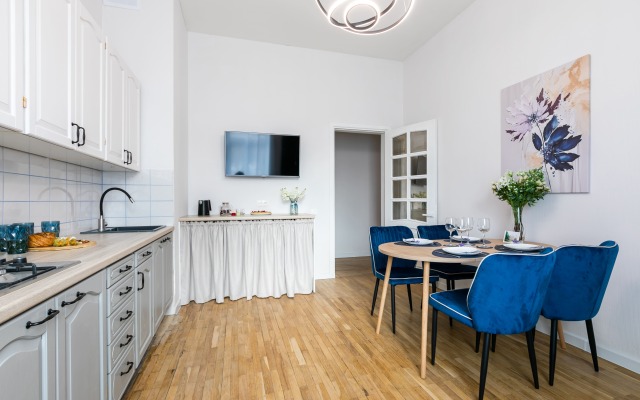 Flatstay Potemkinskaya 13/48 Apartments