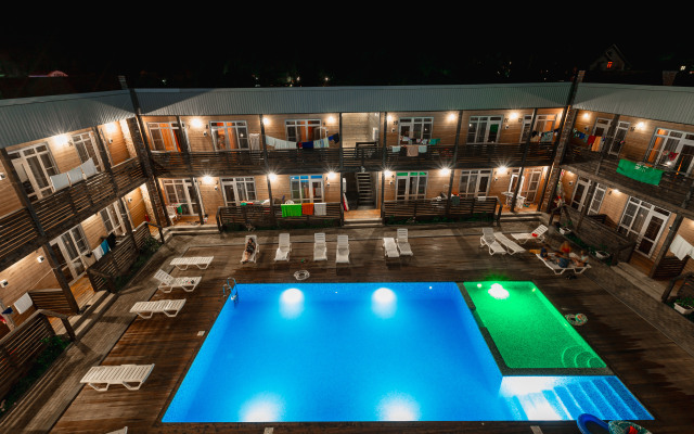 Amshin-Pitsunda Mini-Hotel