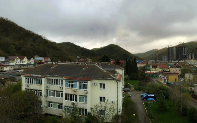 V Tsentre Nebuga Flat