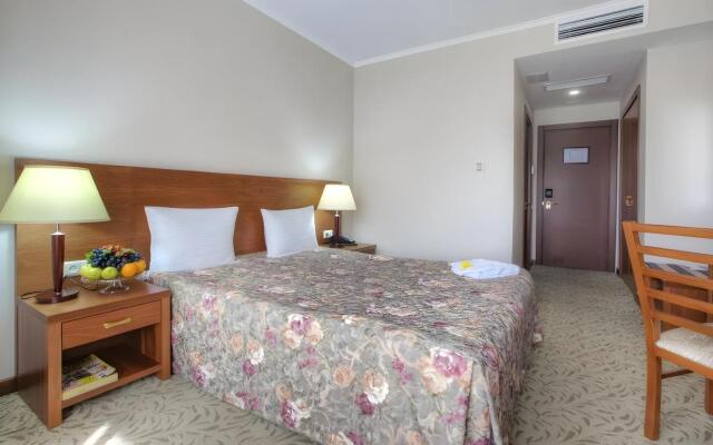 Iris Hotel