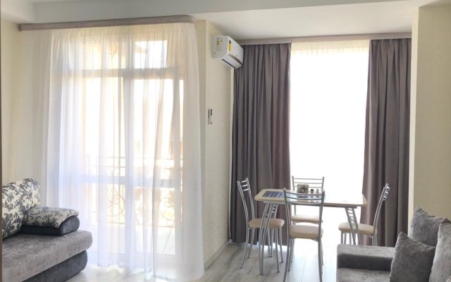 Na Nizhneimeretinskoy 143 Apartments 2