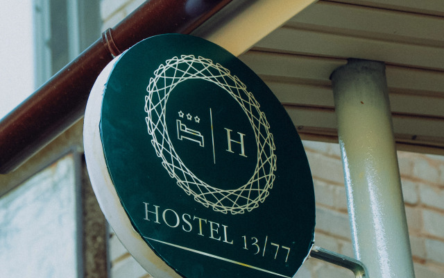 13/77 Hostel