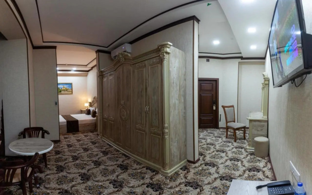 ARK Hotel