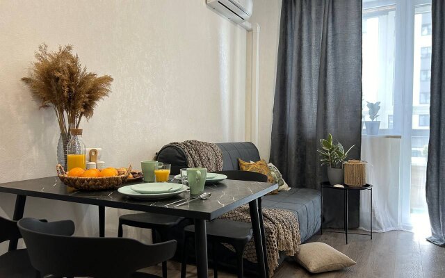 Studiya dlya chetverykh Flat