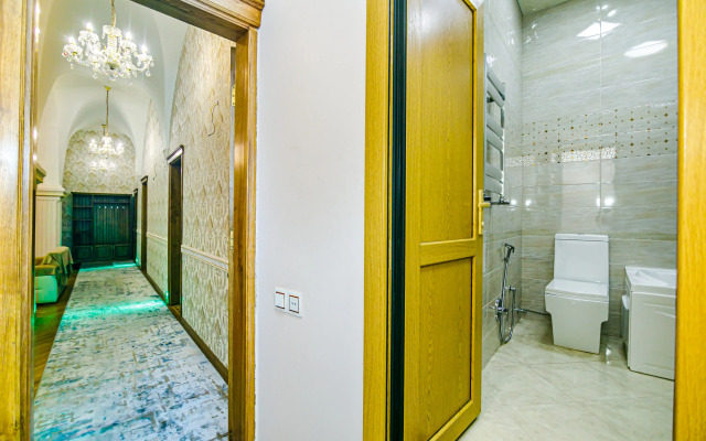 Premium at Nizami Street on Targovi Apartments