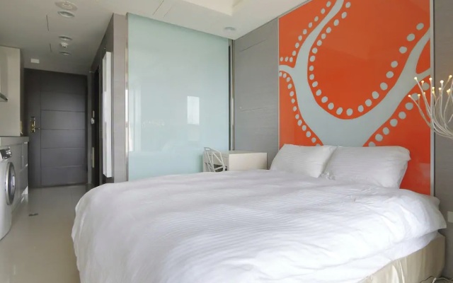 Human Space Roosevelt Apart-Hotel