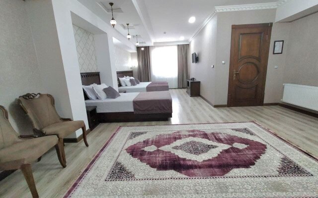Times Boutique Hotel
