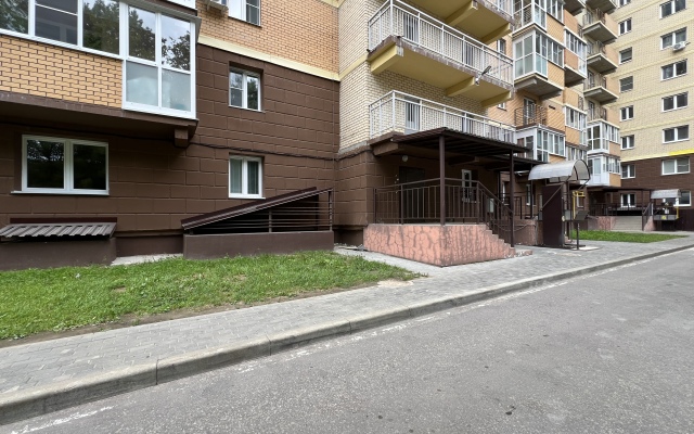 1-kom Pukhova 56-11 Kaluga tsentr KakDoma Flat