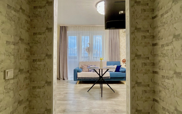 Квартира Отличная, уютная студия в ЖК Крислалл Crystal apartment