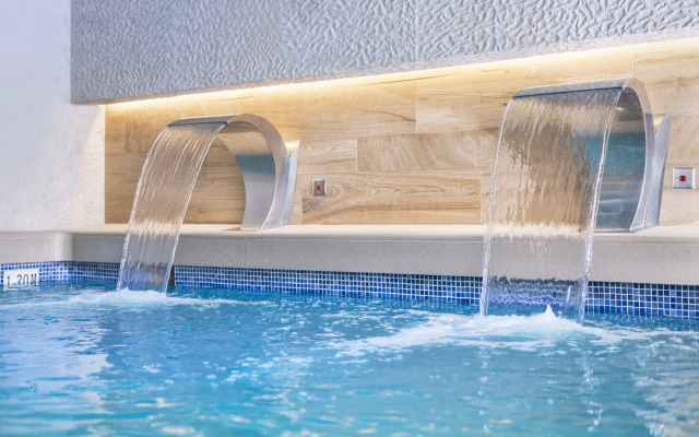 Salles Pere IV Hotel