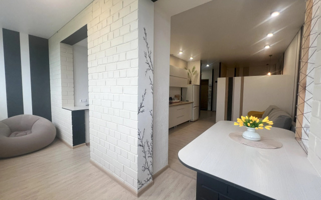 Na Ulitse Livenskaya 33K1 Flat