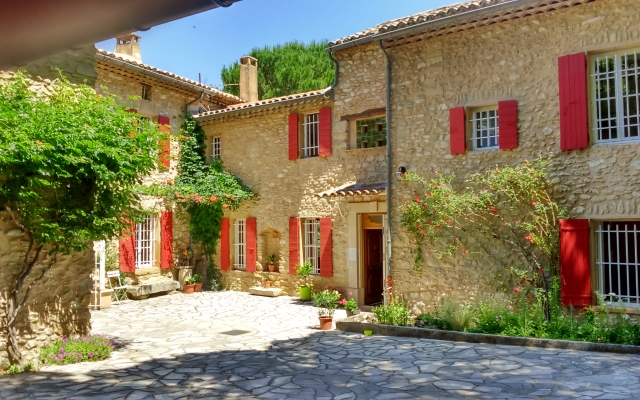 Mas De Cocagne En Provence Guest House