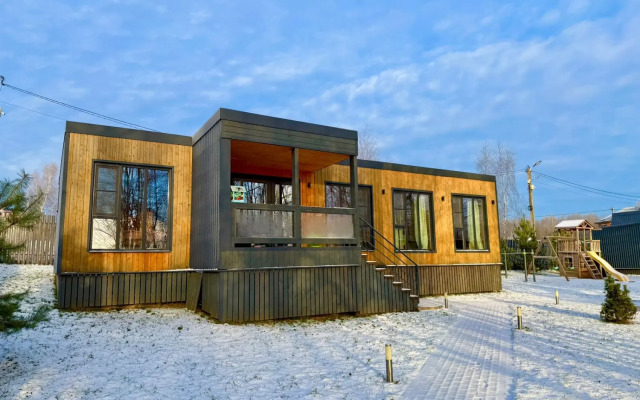 Частный дом Благодать у пруда Семейный