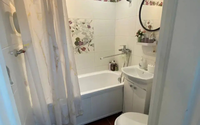 2-room apartment near the South entrance Apartments