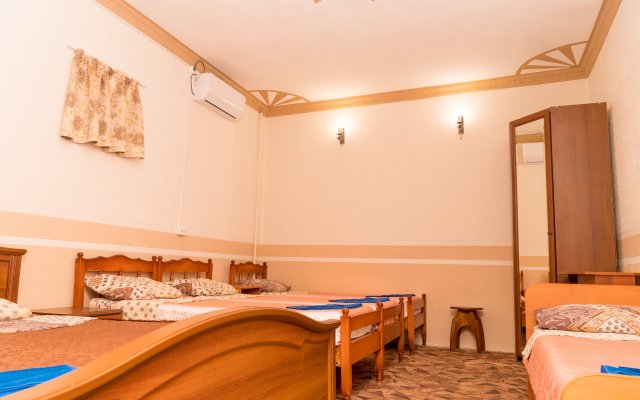 Nika Guest House