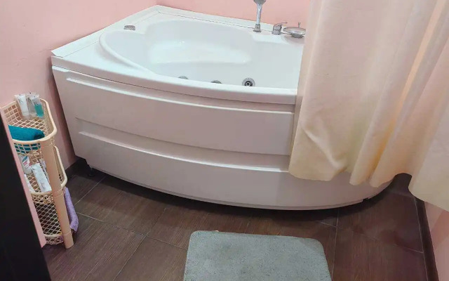 Квартира однокомнатная на Перевёрткина 1/2