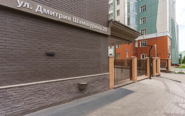 Na Dmitriya Shamshurina 29 Flat