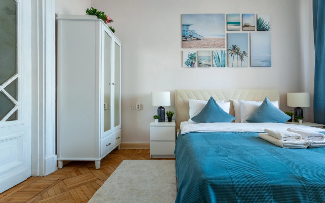 Apartments Uluchshennye S Balkonom