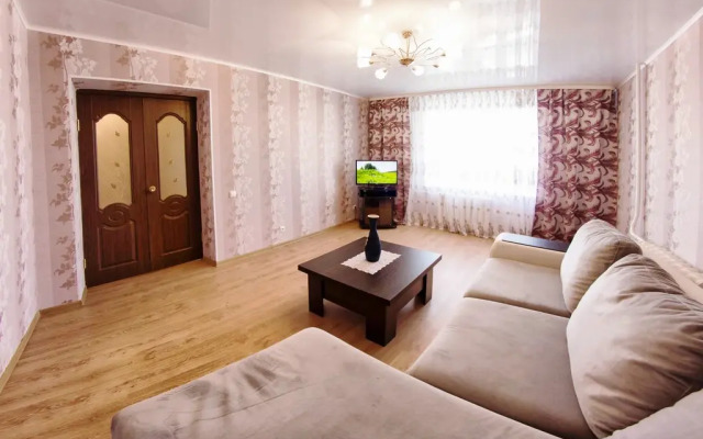 On Vysotnoy Apartments