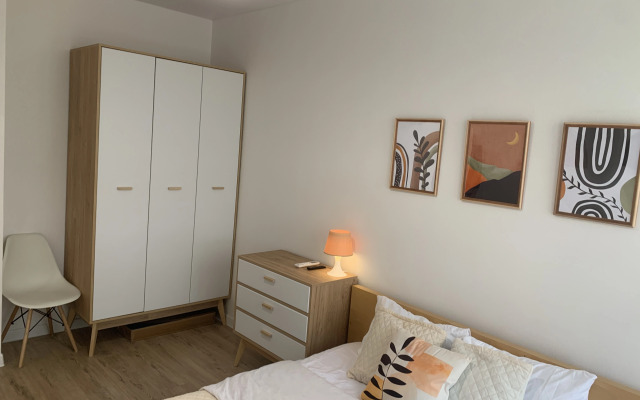 Yevrodvushka V Vatutinkakh Flat