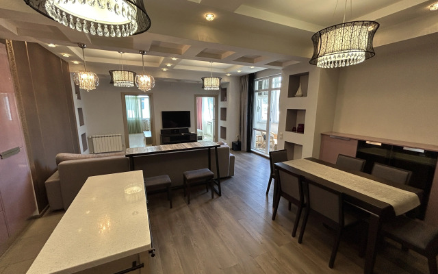 Sochi Dvukhkomnatnaya V Tsentre Apartments